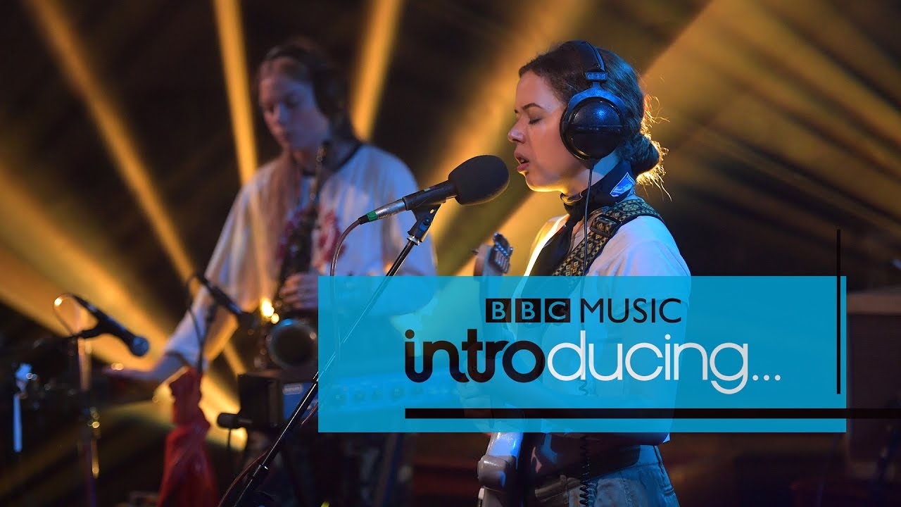 Nilüfer Yanya - Baby Love (BBC Introducing session)