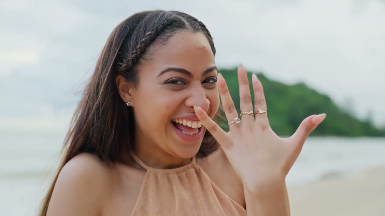 Best beach surprise marriage proposal in Phuket, Thailand -  BESPOKE EXPERIENCES THAILAND