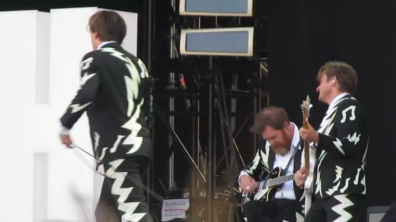 The Hives - Rigor Mortis Radio (Milan, Ippodromo SNAI La Maura 15/07/2023)