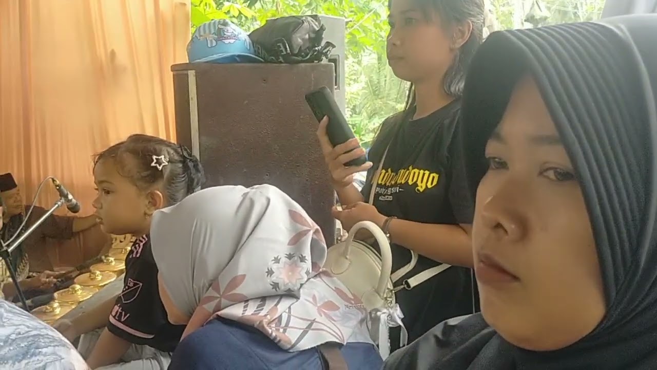 Tua2. Keladi SEMANGATNYA TETAP SEWIJI