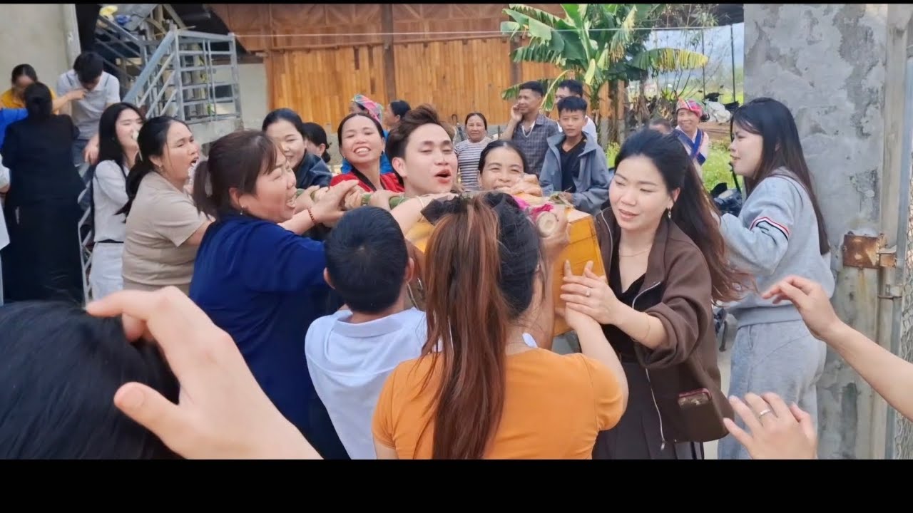 Đón dâu cực vui Muốn lấy vợ người thái phải uống được rượu nhé 