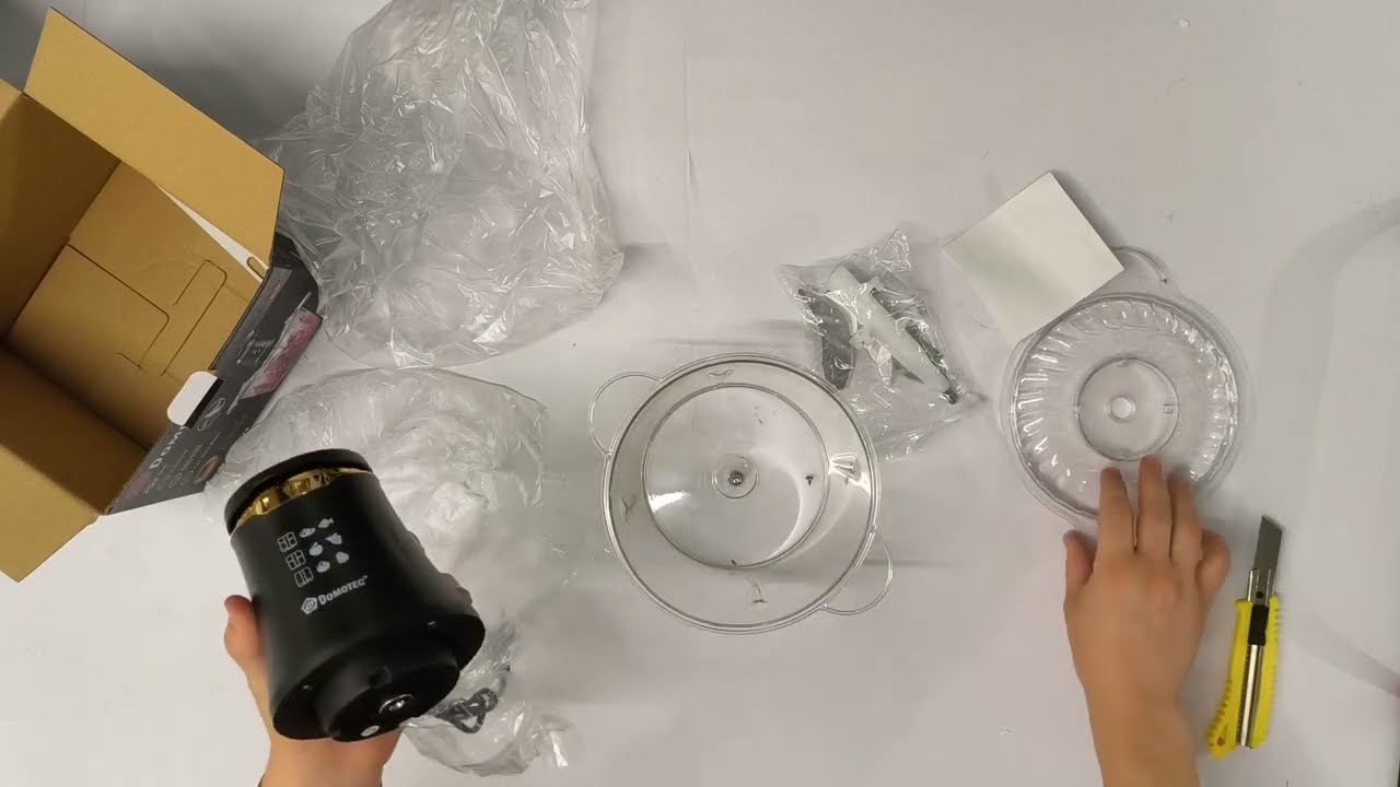 Відео огляд: Подрібнювач електричний Domotec MS-7041, 600Вт, 3 л, Кухонний блендер з чашею