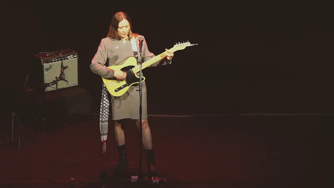 Julia Jacklin - to Perth, before the border closes (Live in London)