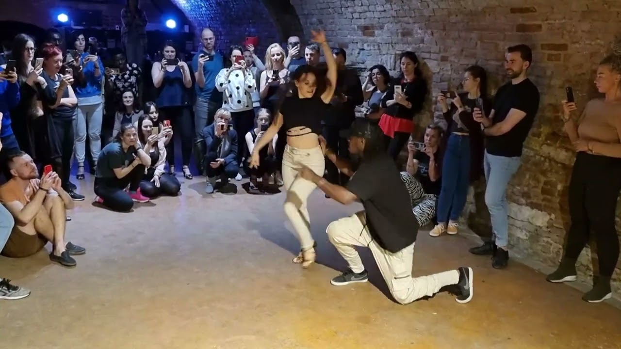 Enah & Carolina – UrbanKiz 2022