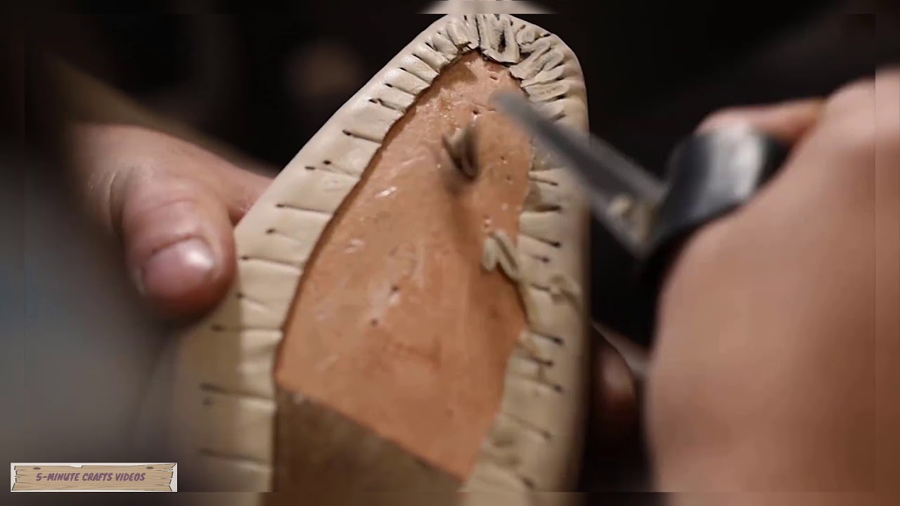 Basic shoemaking method   the cemented construction