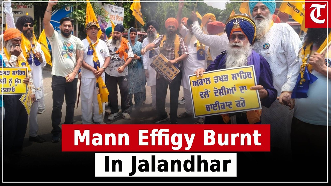 Akali Dal Waris Punjab De Burns Bhagwant Mann&rsquo;s Effigy After Akal Takht Edict