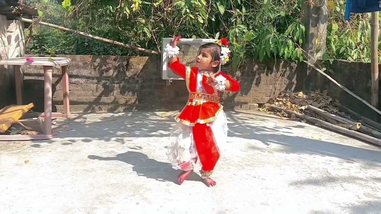  বয়স মাত্র তিন বছর 🙏❤️🥰#youtubeshorts #varialreels #trendingshorts #cutebaby #dancelove #lovedance 