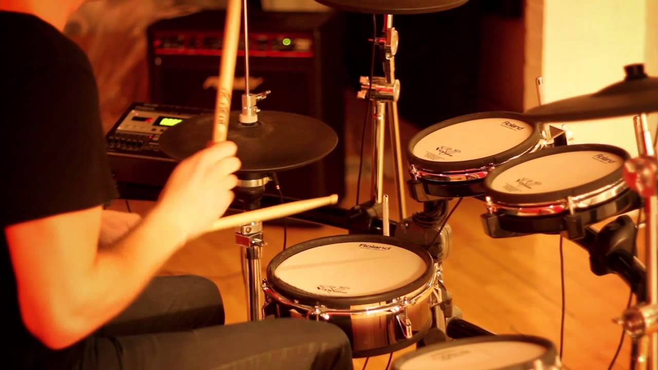 www.mashdrums.com online recording session drummer (and guitarist)