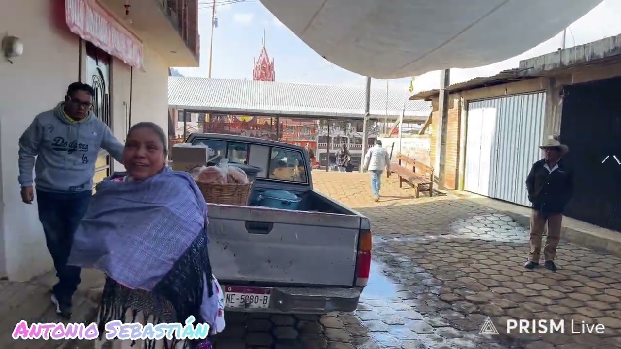 1. Llevada de atole por parte de la novia en Comachuen Michoacán 