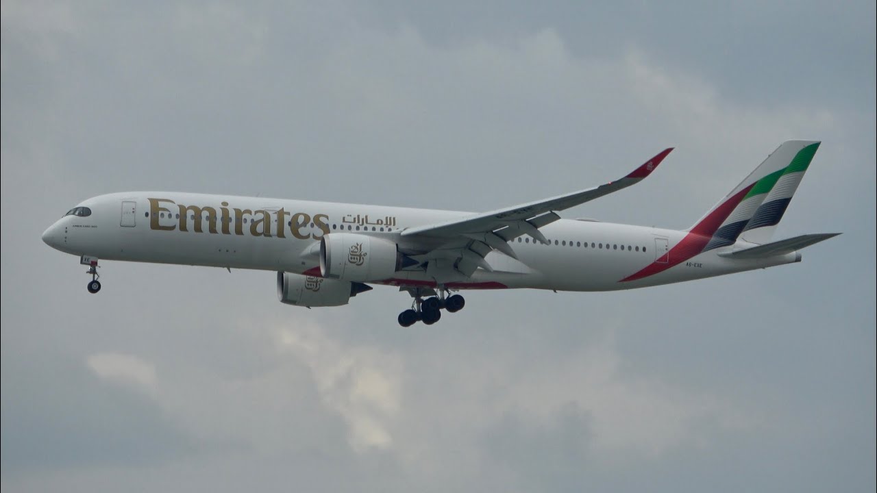 An Afternoon at Ho Chi Minh City Int’l Airport Vietnam. RWY25 Planespotting in 4K 