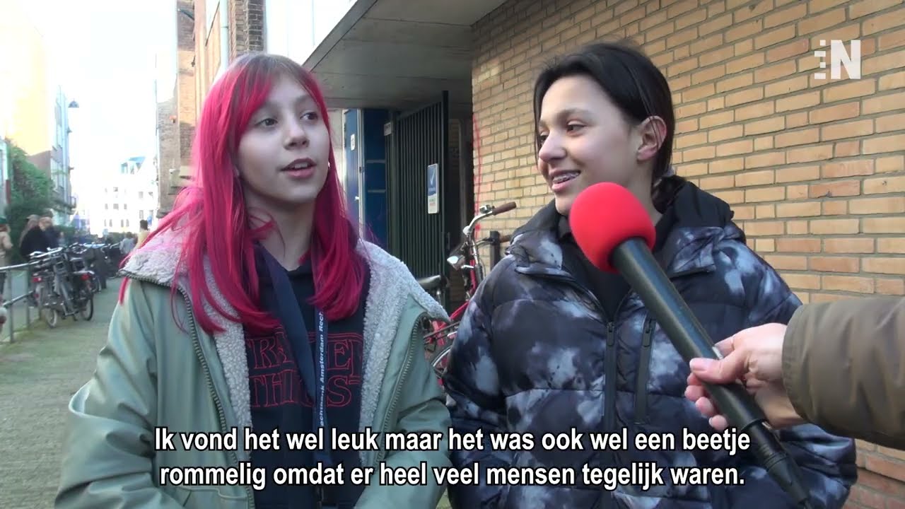 Achtstegroepers in de rij voor de open dag