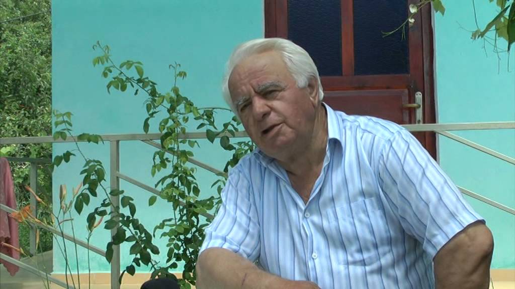 Puk&euml;, Nj&euml;  tjet&euml;r bujtin n&euml; sherbim t&euml; pushuesve