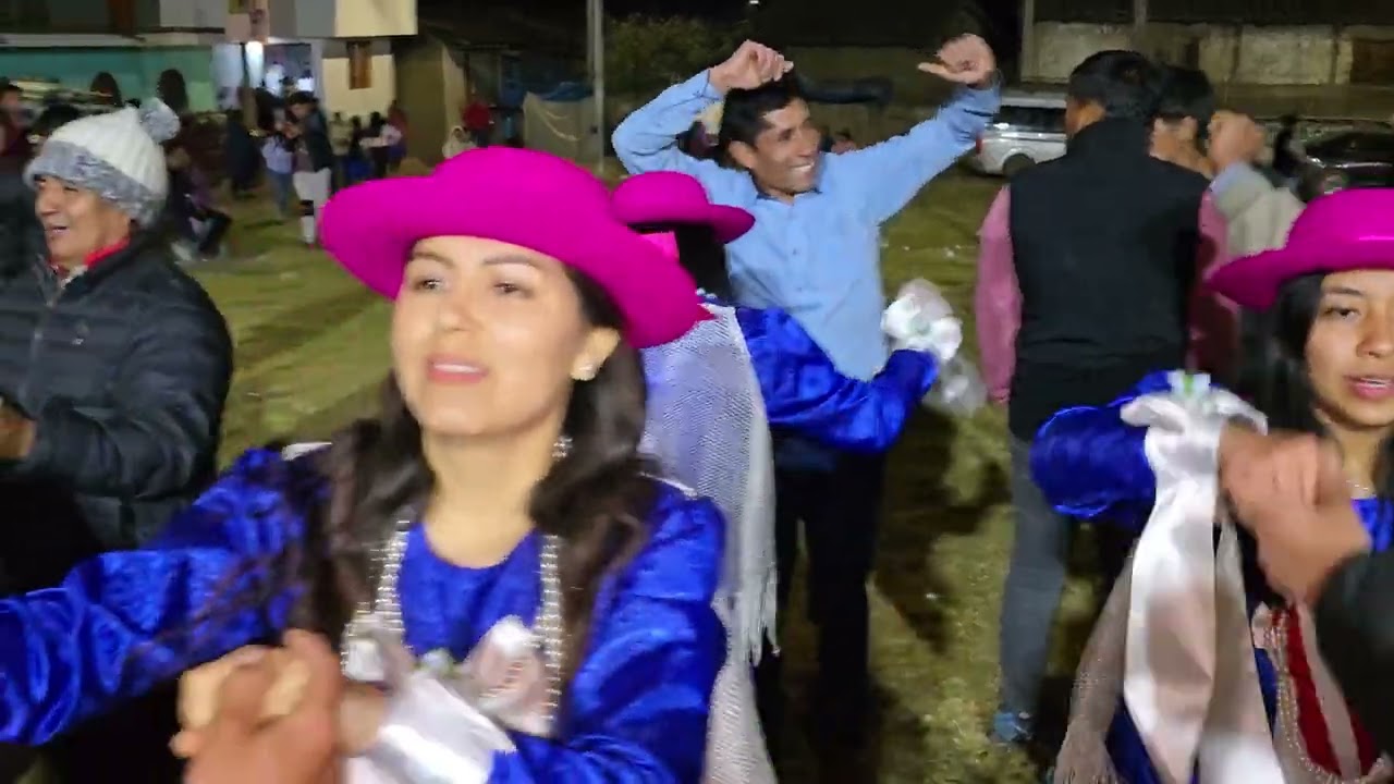 #Chinlla || 𝐁𝐀𝐍𝐃𝐀 DE  𝐌Ú𝐒𝐈𝐂𝐎𝐒 𝐀𝐌𝐀𝐍𝐄𝐂𝐄𝐑 𝐒𝐀𝐍𝐋𝐔𝐈𝐒𝐈𝐍𝐎 LOS TUCRUS 🥁🎺🥳 