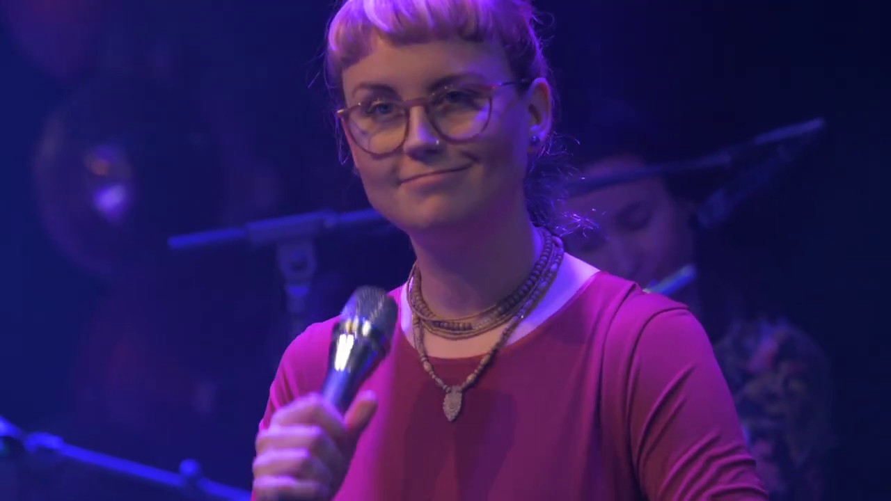 Zita Bružaitė. Popieriniai žmogeliai | ž. Sigito Gedos