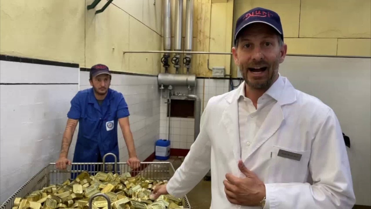 Nuri, die handgemachte Sardine