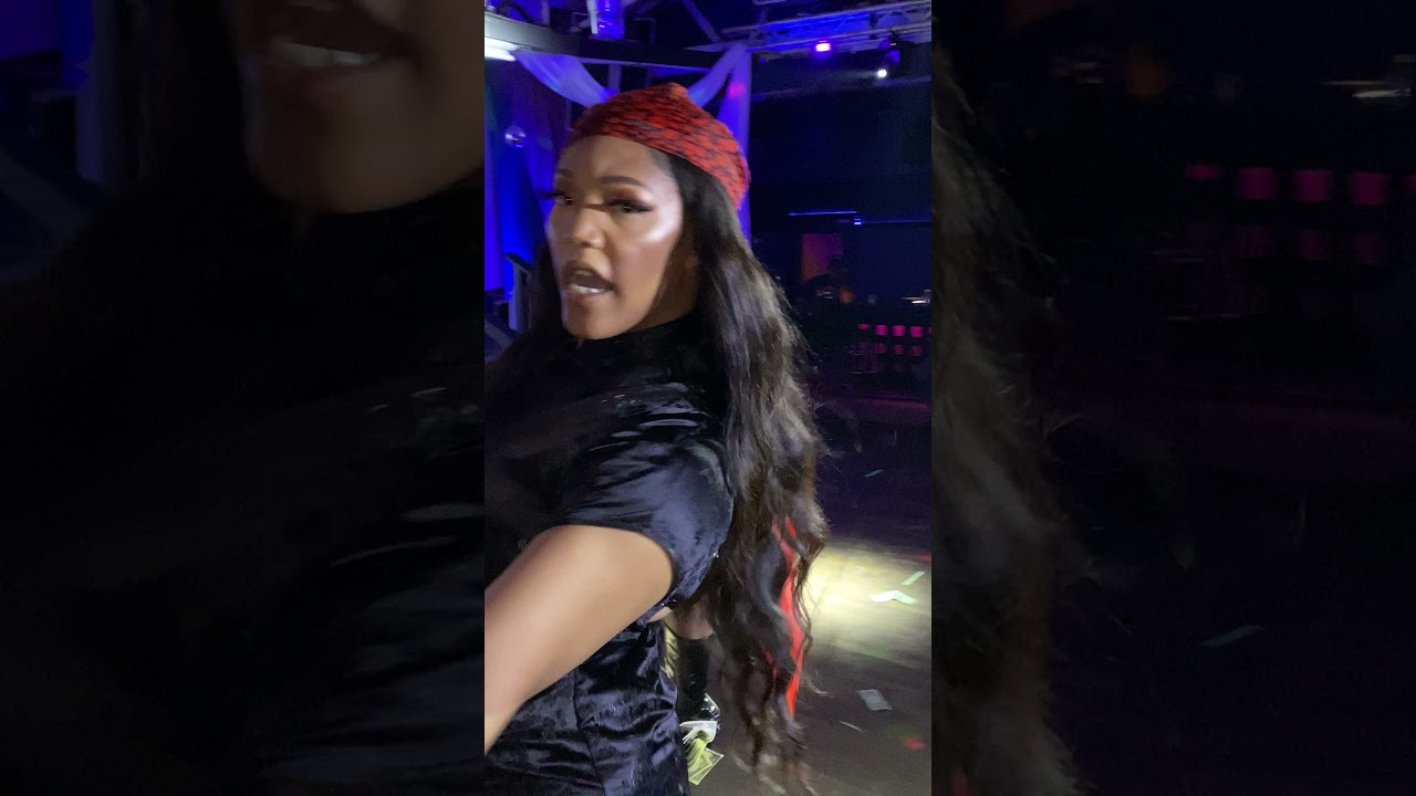 AsianBarbie ￼ Lip Sung Tweet Oops