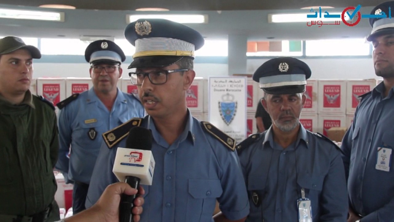 بالفيديو: جمارك أكادير تحجز شاحنة مهربة  تقل  ما يناهز مليون و 760 ألف سجارة