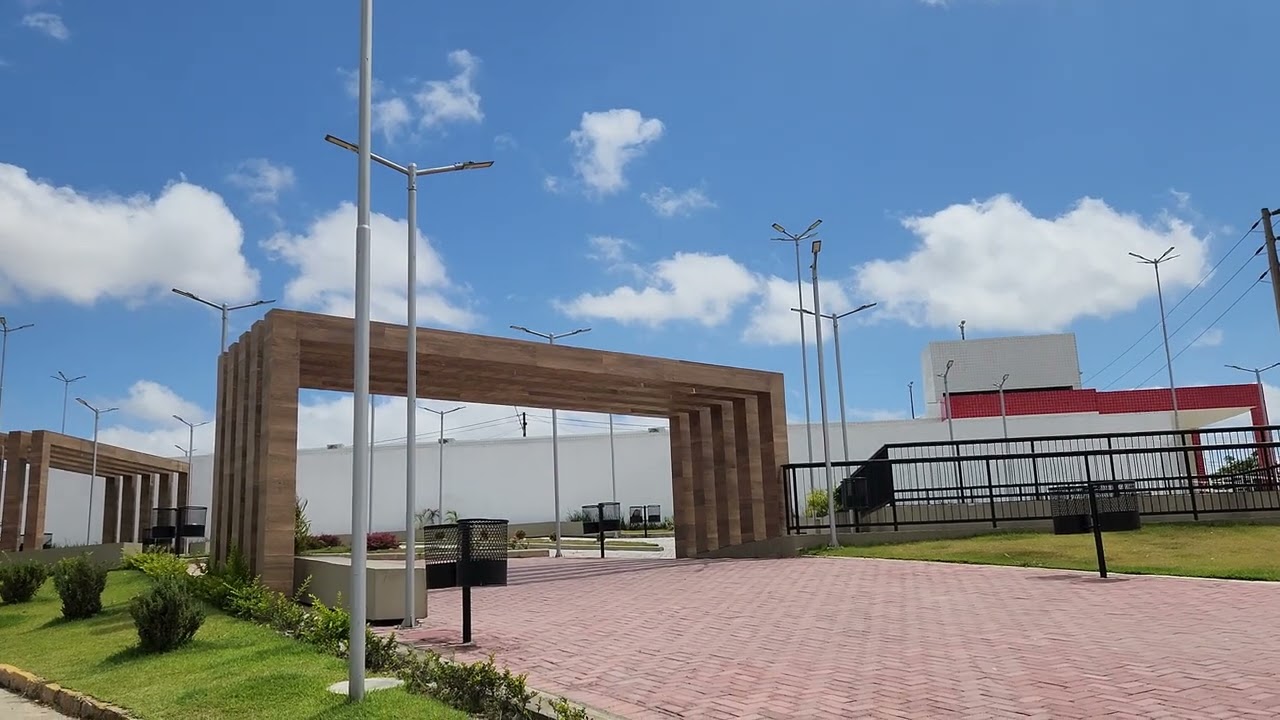 VISUAL PAISAGÍSTICO DA PRAÇA GEORGE W. BUTLER  - GARANHUNS-PE 