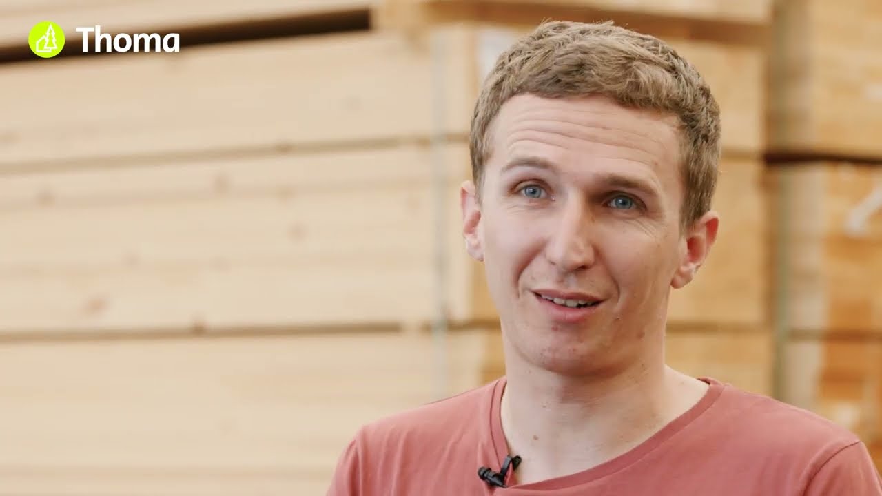 Florian und Erwin Thoma erklären Holz100 – Häuser aus reinem Holz für Generationen.