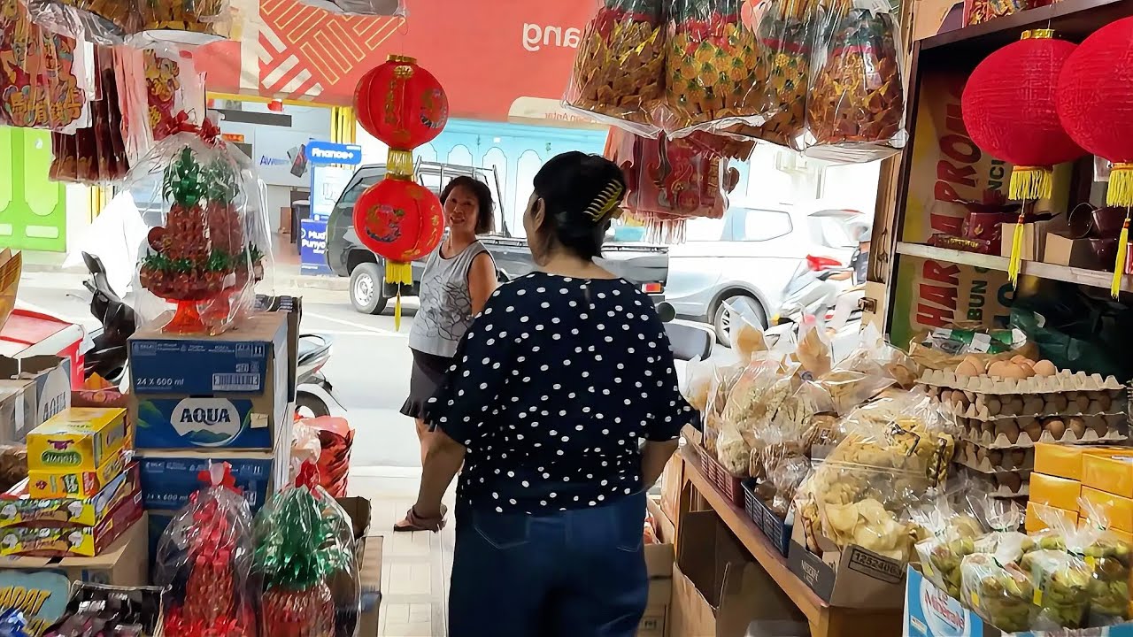 🇮🇩农历新年，印尼华人商店的年货都卖啥？我们去看看