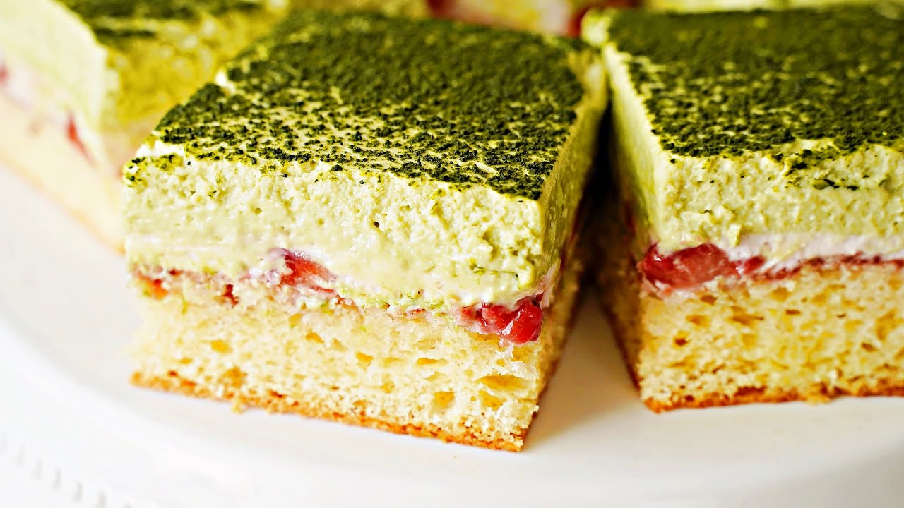 Obłędne ciasto pistacjowe z truskawkami – PRZEPIS – Mała Cukierenka