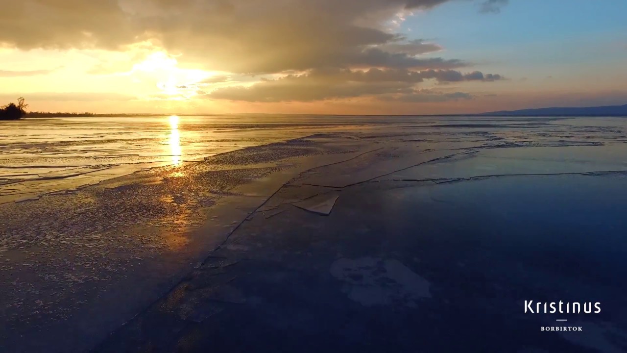 Kristinus Borbirtok - Pincekulcs a t&eacute;li Balatonhoz / Cellar key to wintertime Lake Balaton