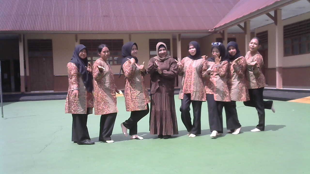 Pengembangan Kompetensi Guru-Guru SLB Negeri 2 Baubau dalam bidang Seni dan Budaya