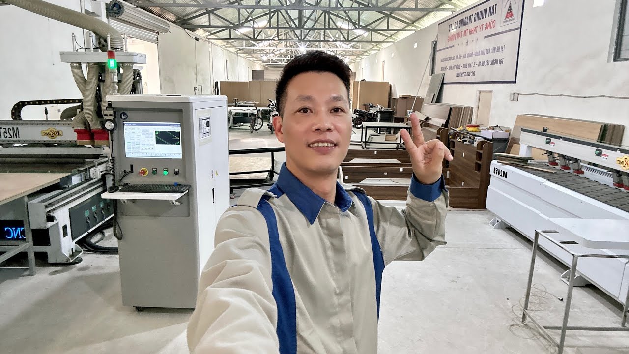Lớp dạy nghề mộc sản xuất nội thất gỗ CN giáo trình sản xuất bằng máy cnc năm 2023