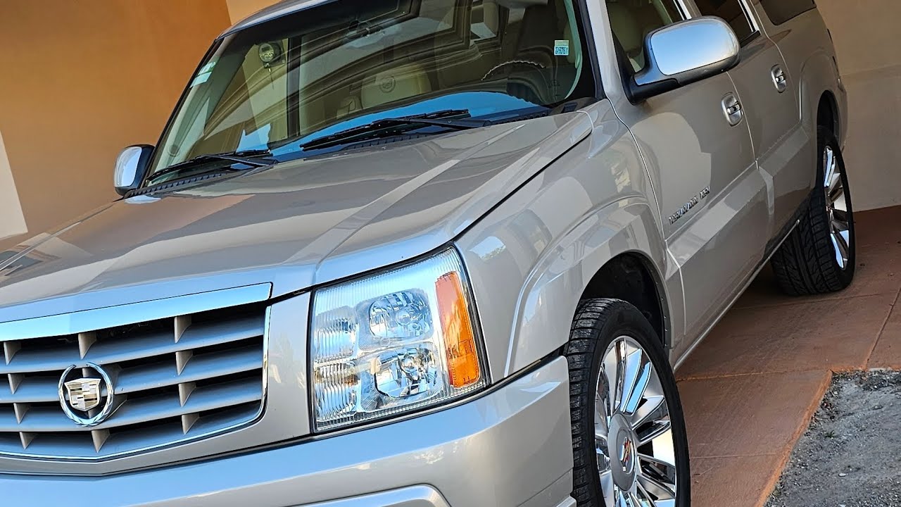 CADILLAC ESCALADE ESV 2005 - RADIX GARAGE