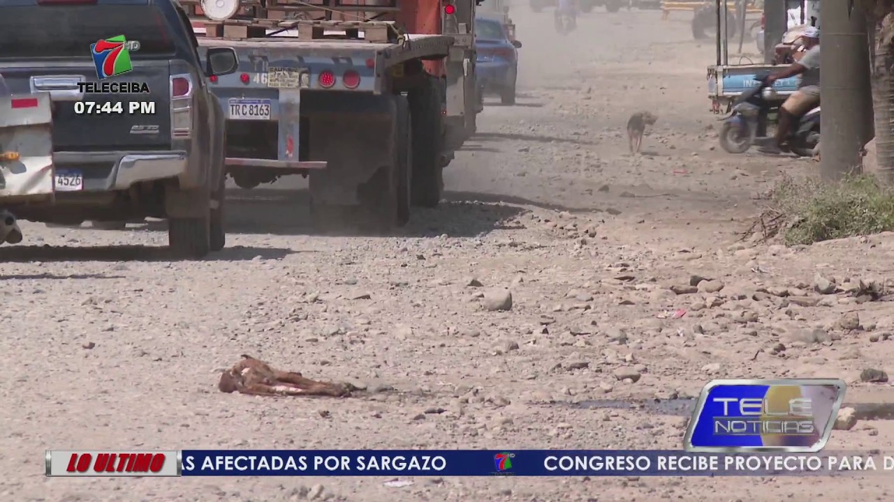Desesperación por baches que no dan tregua en la ruta a Colón: ciudadanos molestos