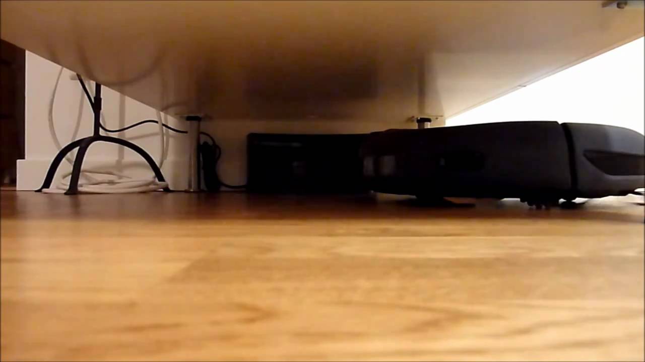 Samsung NaviBot (with Benny Hill theme music) [HD]