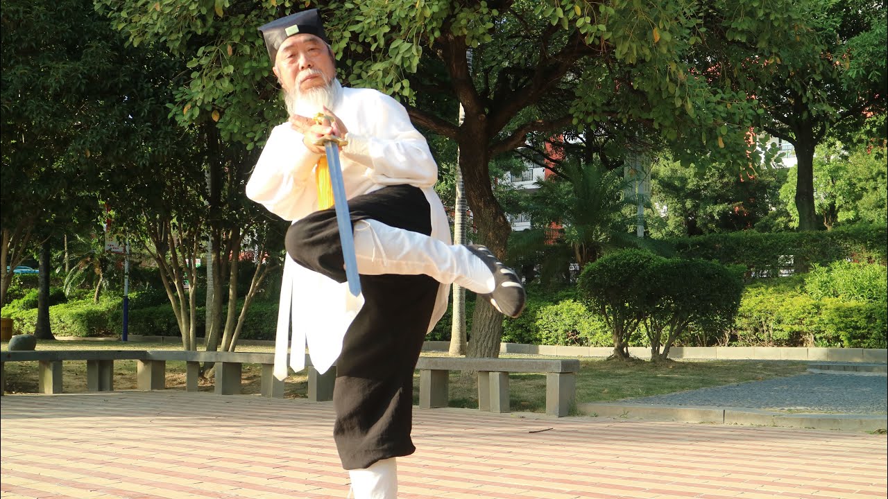 龙门太極拳#恩师李法均师父详细传授太极拳发劲#力由足生、通过蹬腿、拧腰、顺膀…