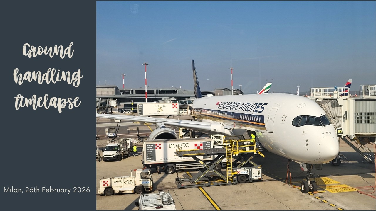 Ground handling of Singapore Airlines Airbus A350 | Timelapse
