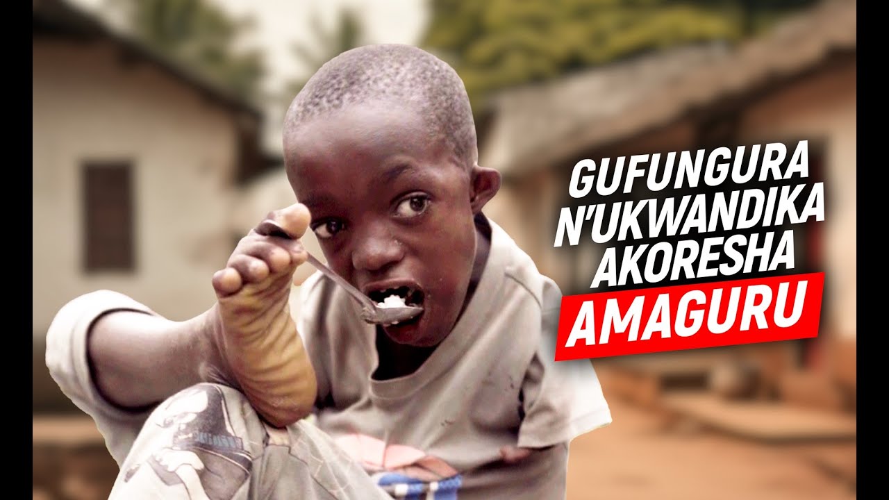 Raba ukuntu uyu mwana akoresha amaguru mu mirimo ya minsi yose / Agendana ubumuga bw’amaboko