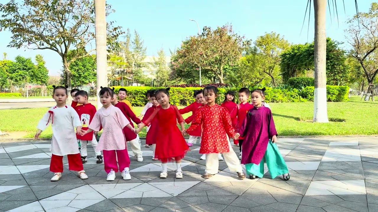 Về nhà đón tết - Múa mầm non
