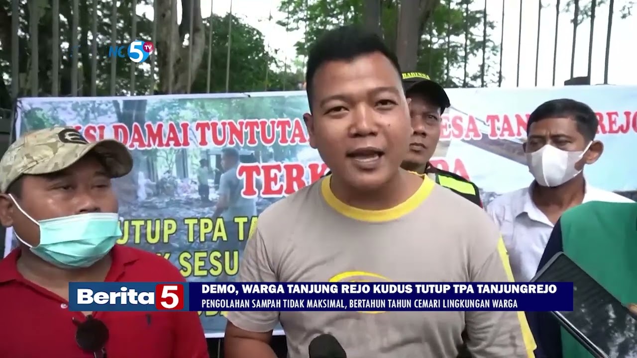 DEMO, WARGA TANJUNG REJO KUDUS TUTUP TPA TANJUNGREJO
