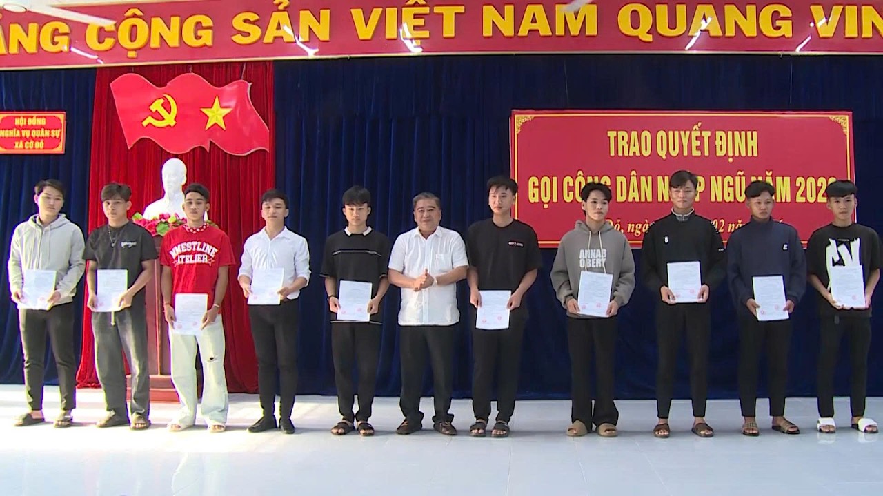 Xã Cờ Đỏ trao quyết định gọi nhập ngũ năm 2026