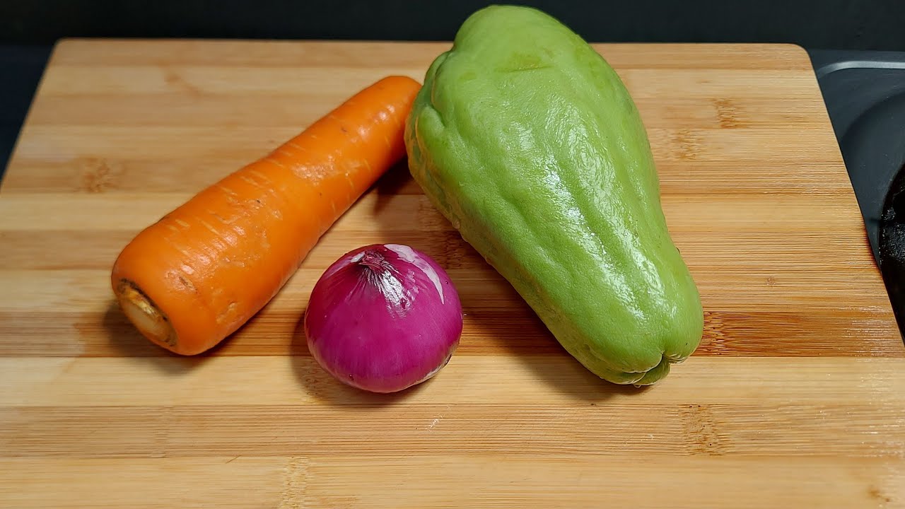 Isang Carrot at isang Sayote lang,may masarap na Ulam at Merienda ka na!
