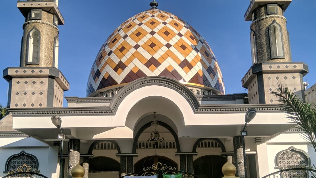 Masjid Al-Waqar sedang live!