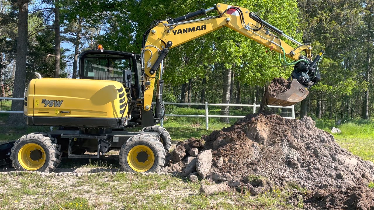 Gr&auml;vmaskin Yanmar B95W