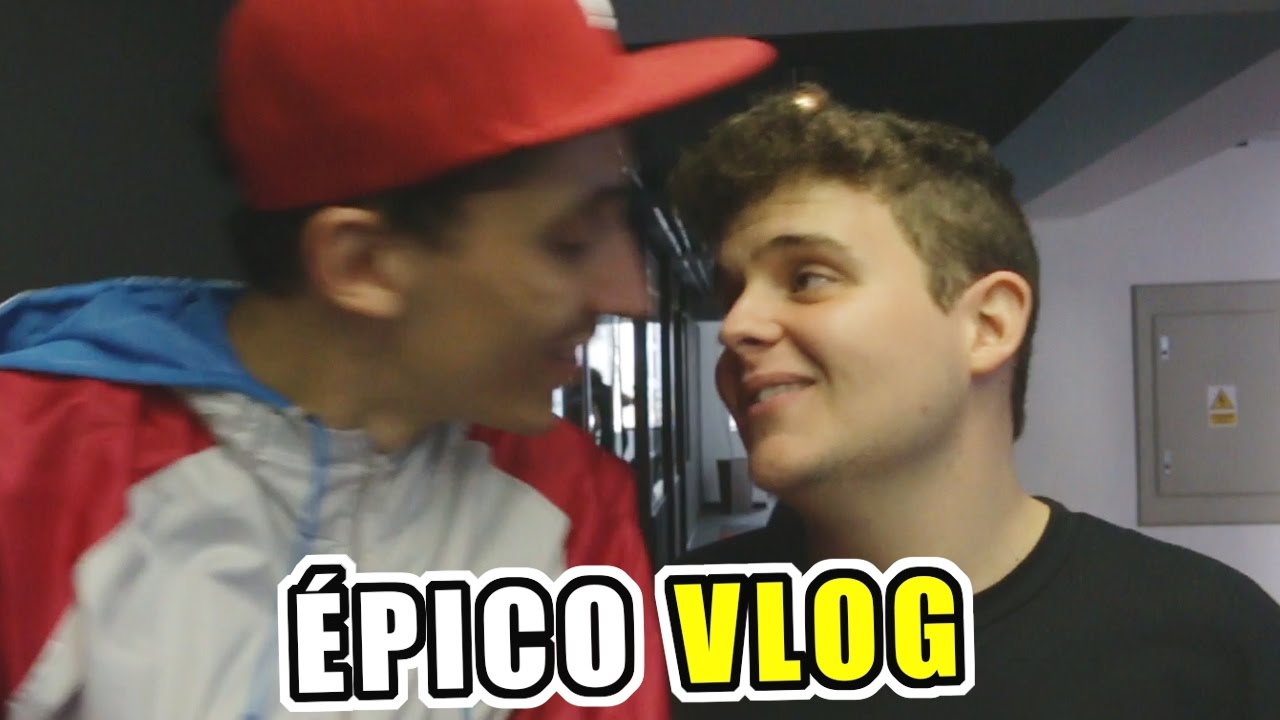 ¿Qué Hacen los Gallos Debajo del Escenario? I Vlog Red Bull Batalla de los Gallos Internacional 2016