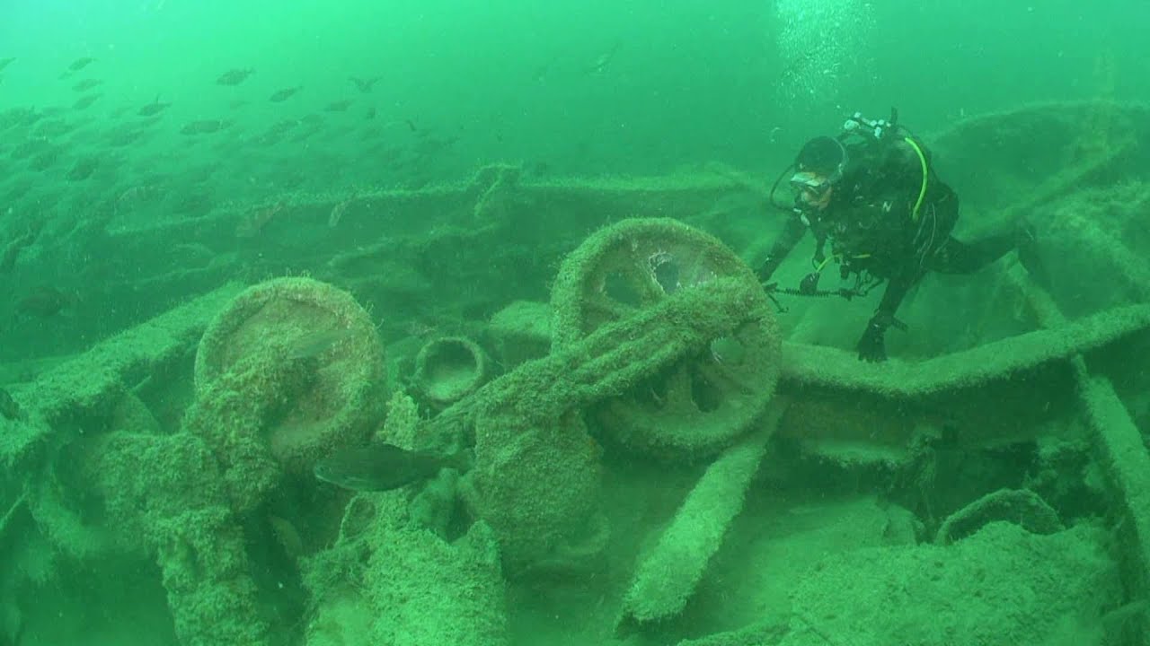Epaves du D-DAY en Normandie : plongée sur le LST 523 et un char Sherman