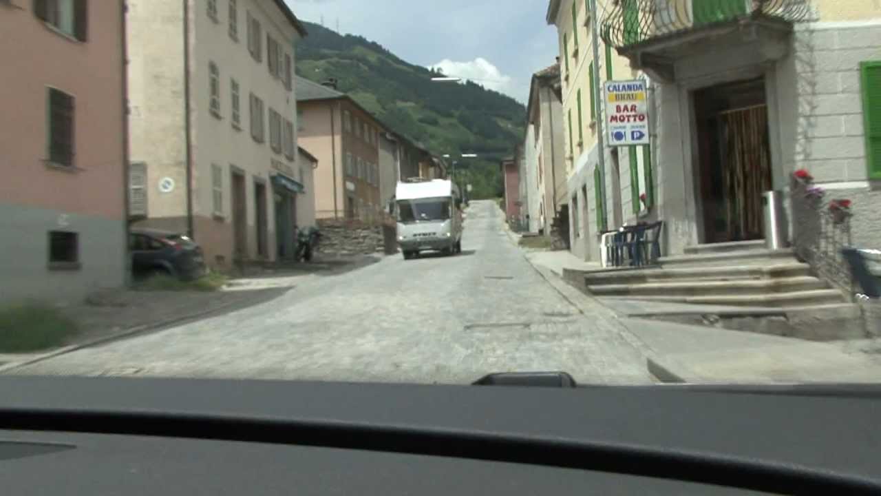 il  passo   del   San  Bernardino   tra  la  Mesolcina  e  Valle  del  Reno