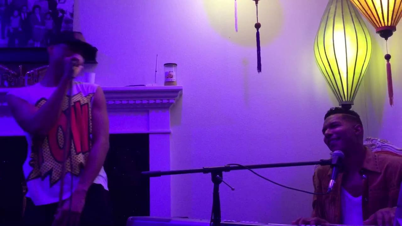Durand Bernarr Sings 