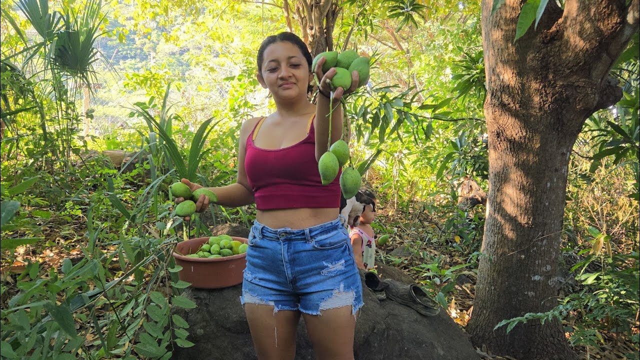 🛑 Vilma 😍se fue acortar mangos verdes en el campo(:aventuras intipuqueñas 503:)