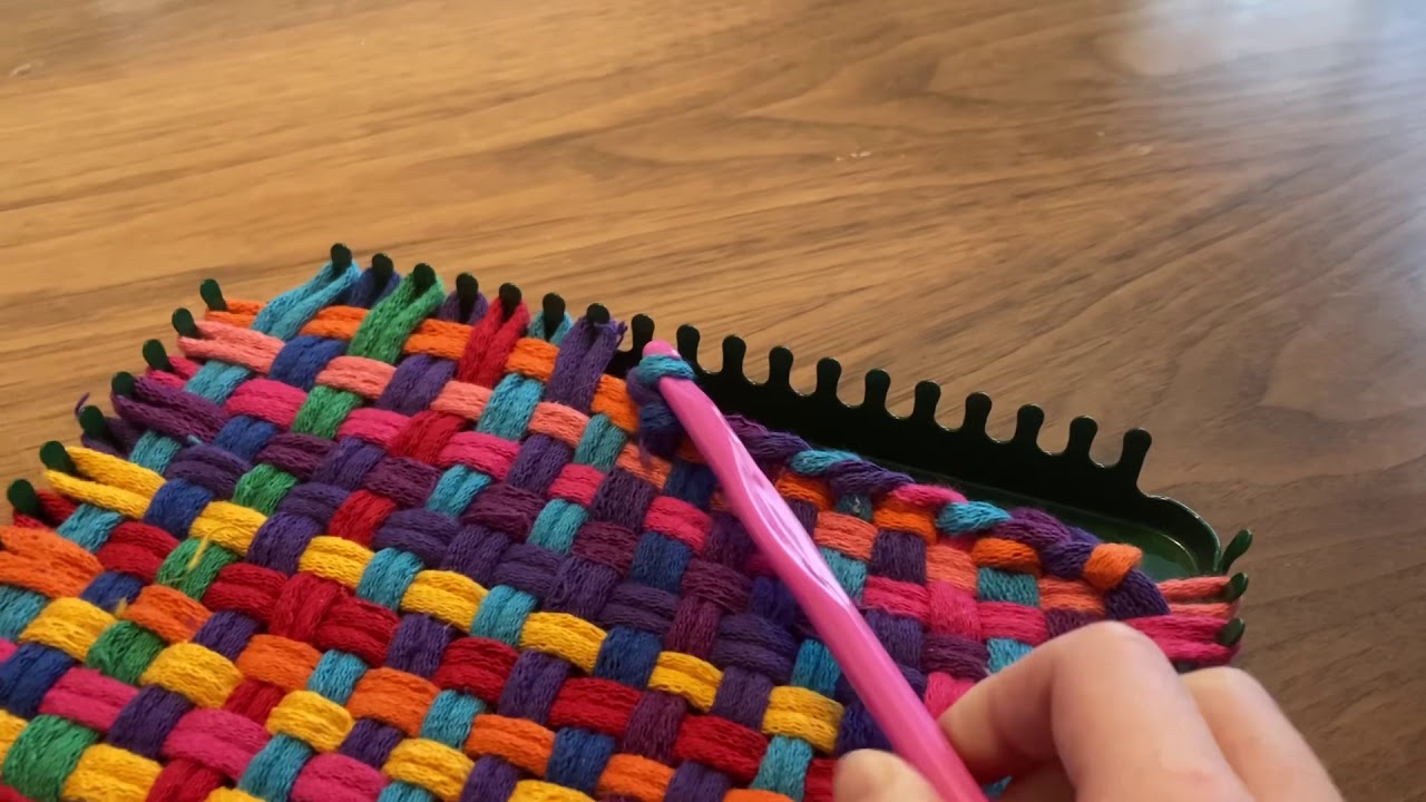 How to remove your potholder from your loom