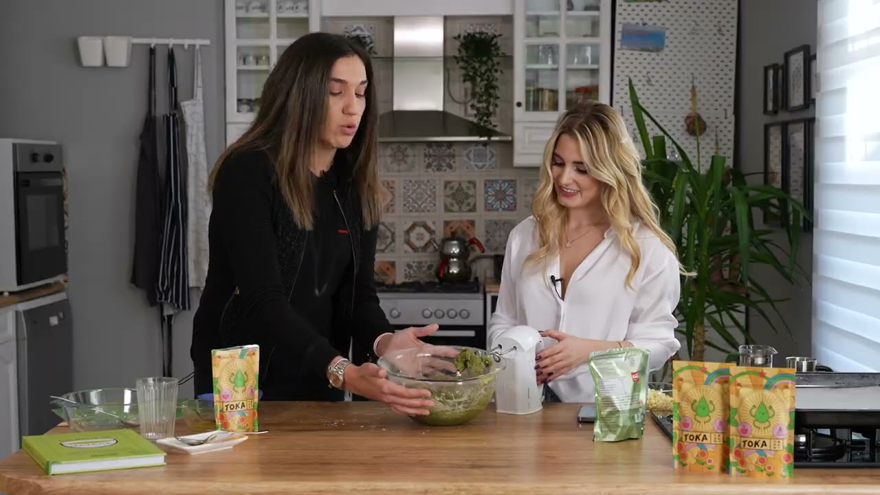 Yeşil Çayın En Lezzetli Haliyle Tanışın: Matchalı Chocolate Chip Cookie ve Matcha Latte yaptık!