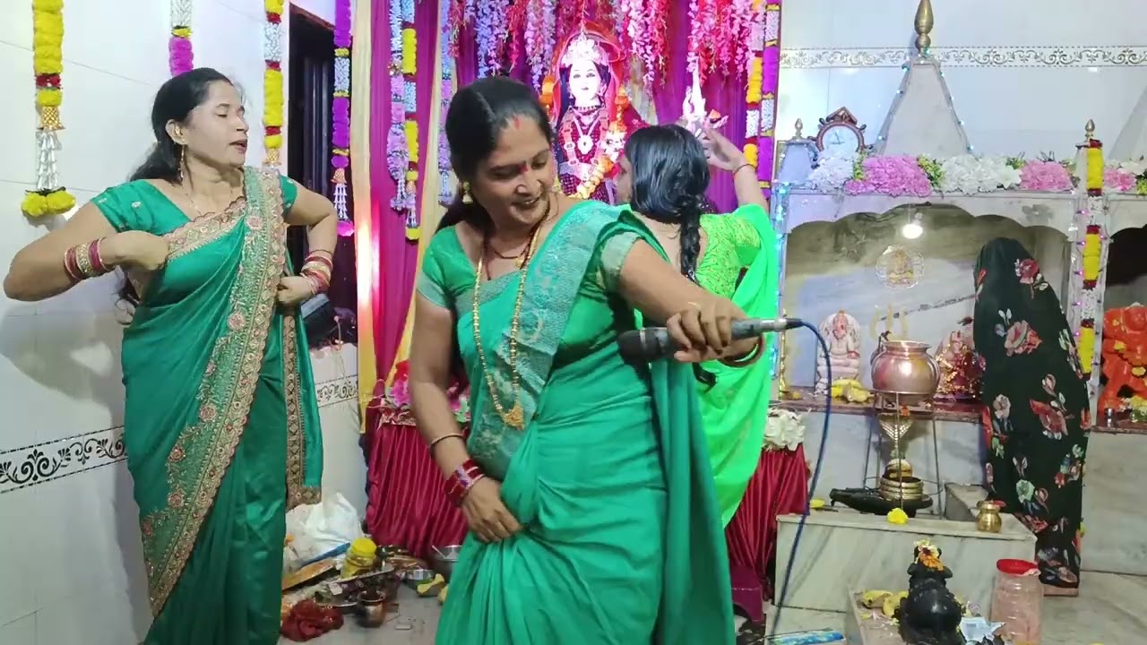 (बहुत सुंदर भजन)# 5 🍁रुपए नगद पैसा माका चुनरी लाया मारद केसा@indu Pandey geet 🙏