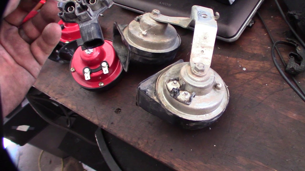 Ford 2006 F250 Horn troubleshooting repair burning fuses and intermittent horn pad