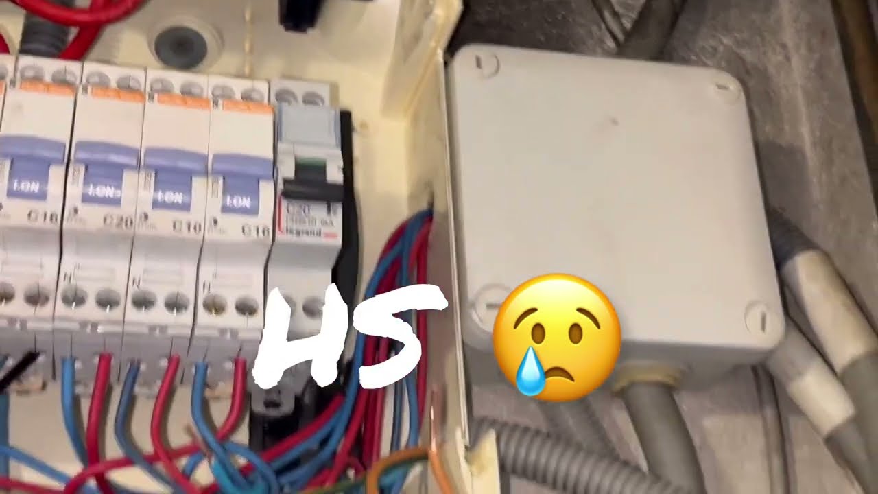 Mon Disjoncteur qui saute 🤔/ testé un disjoncteur ne remonte pas ou plus @LegrandFranceVideos